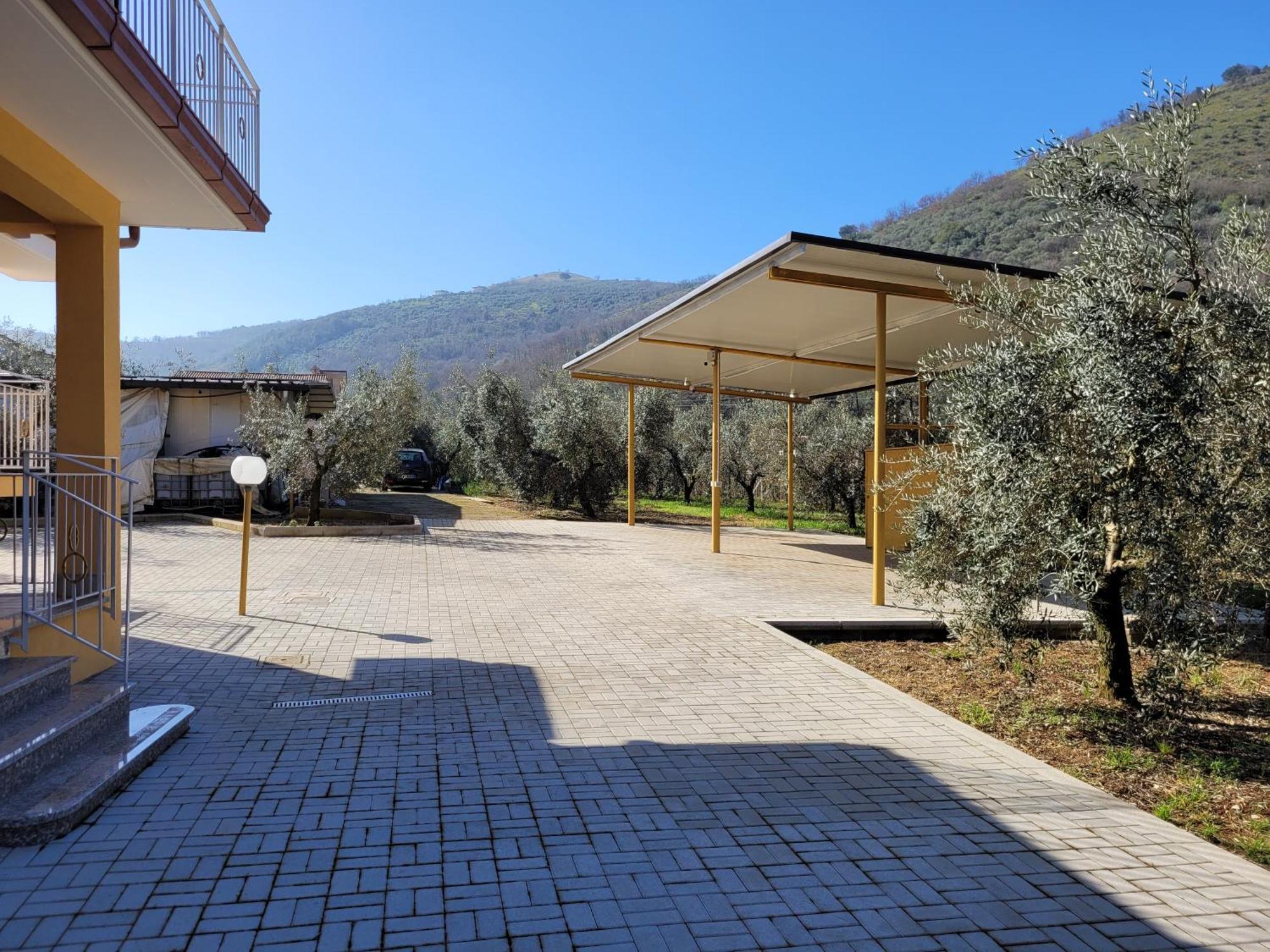 Alloggio Turistico Magnifico Alessandro Valle Bernardo 04025 Lenola Lt Cir 19063 Nei Pressi Di 04022 Fondi Lt Екстериор снимка