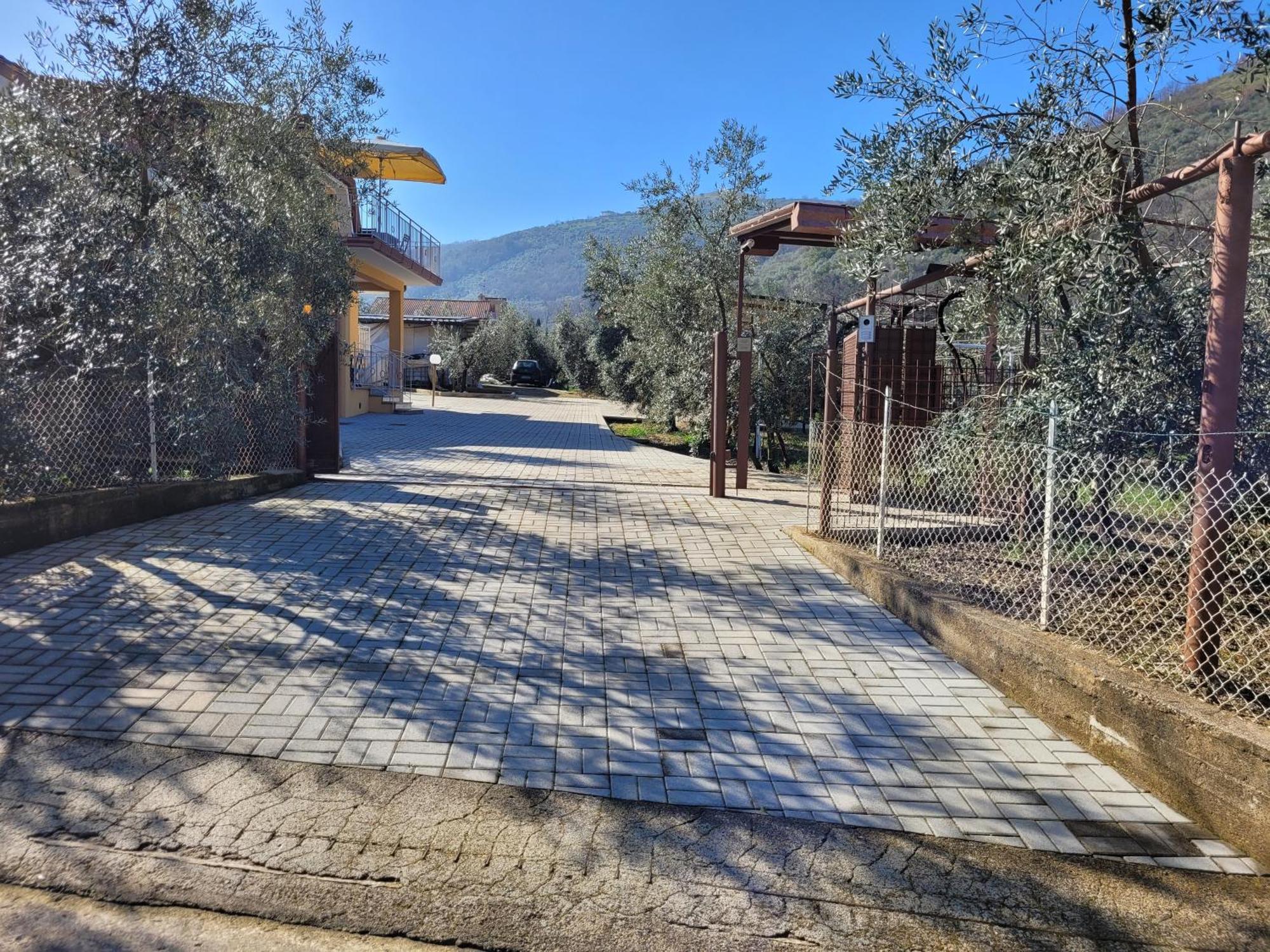 Alloggio Turistico Magnifico Alessandro Valle Bernardo 04025 Lenola Lt Cir 19063 Nei Pressi Di 04022 Fondi Lt Екстериор снимка